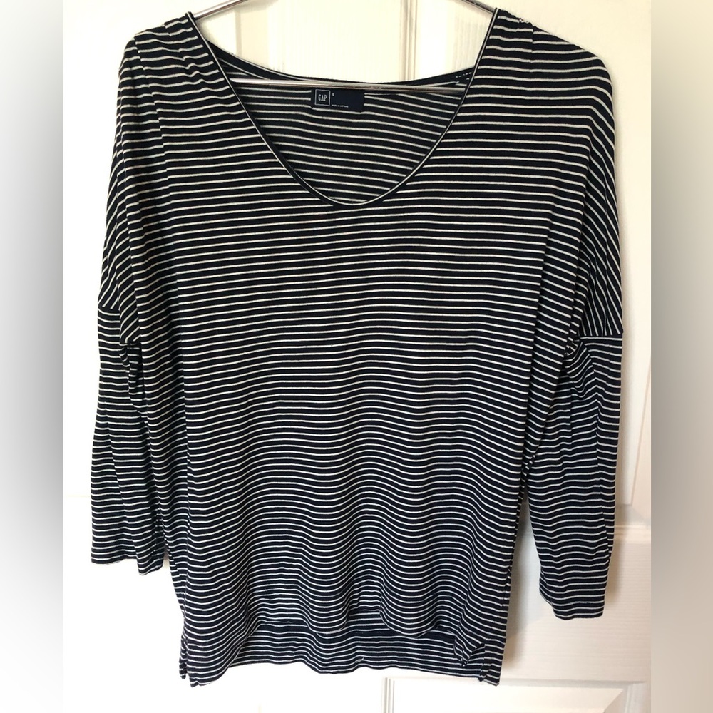 Gap Blue and White Striped 3/4 Sleeve Top Size S
